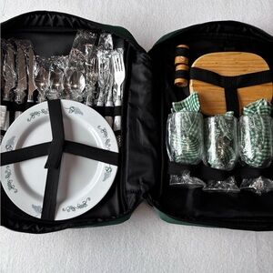 Portable Picnic Set Backpack Green 4 Person Plates Utensils Camping Travel